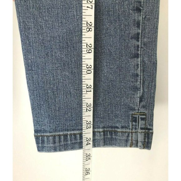 Women's Levi's Classic Slim Capris Size 12 Jeans - Picture 5 of 7